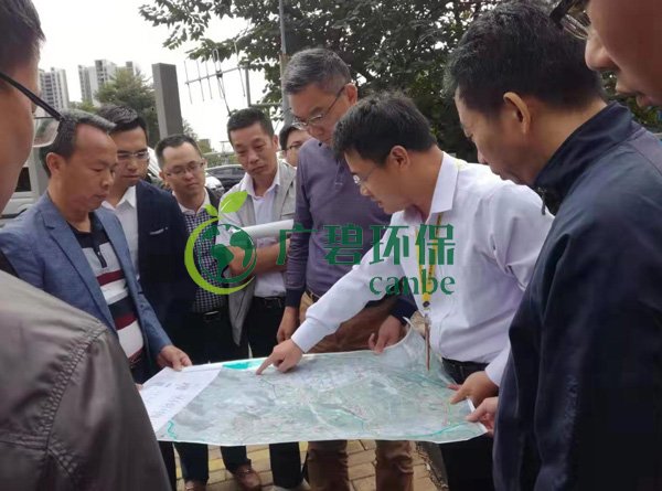 大良街道、順控環(huán)保水務(wù)等領(lǐng)導(dǎo)到金陡涌黑臭水體治理現(xiàn)場(chǎng)視察工作(圖1)